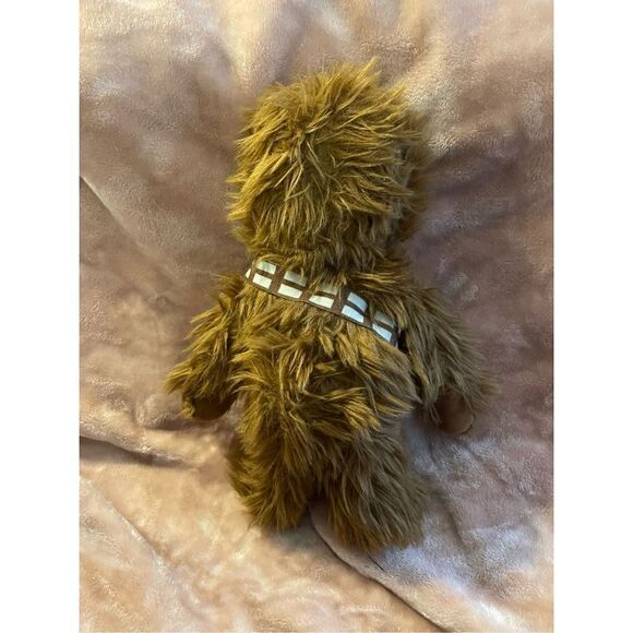 Star Wars Chewbacca 13” plush toy - Picture 3 of 4